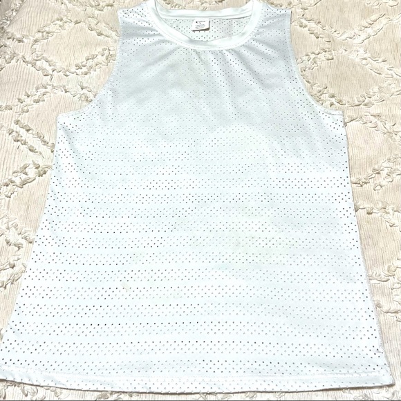 ZYIA Medium White Mesh Tank Top - Picture 1 of 5